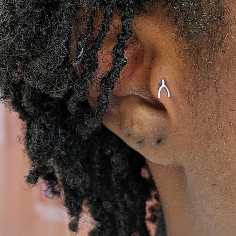 2 Tragus Piercings 16y+ in Mississauga + Excluding Jewelry - Image 2