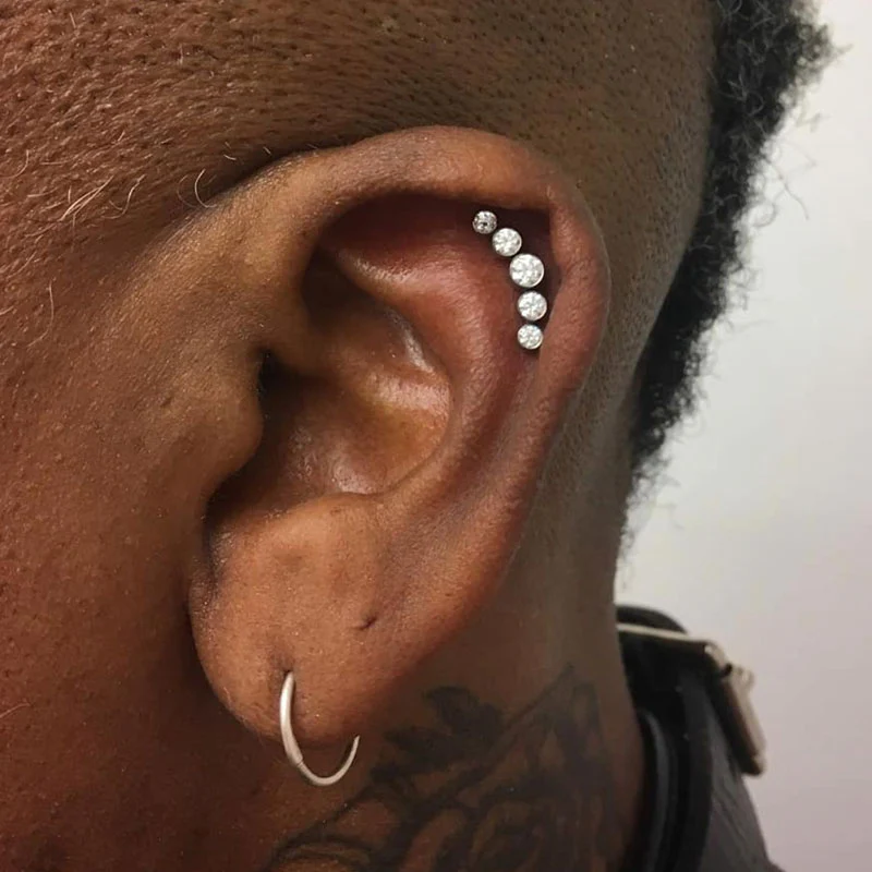 1 Flat Piercing 14y+ in Mississauga+ Excluding Jewelry - Image 2