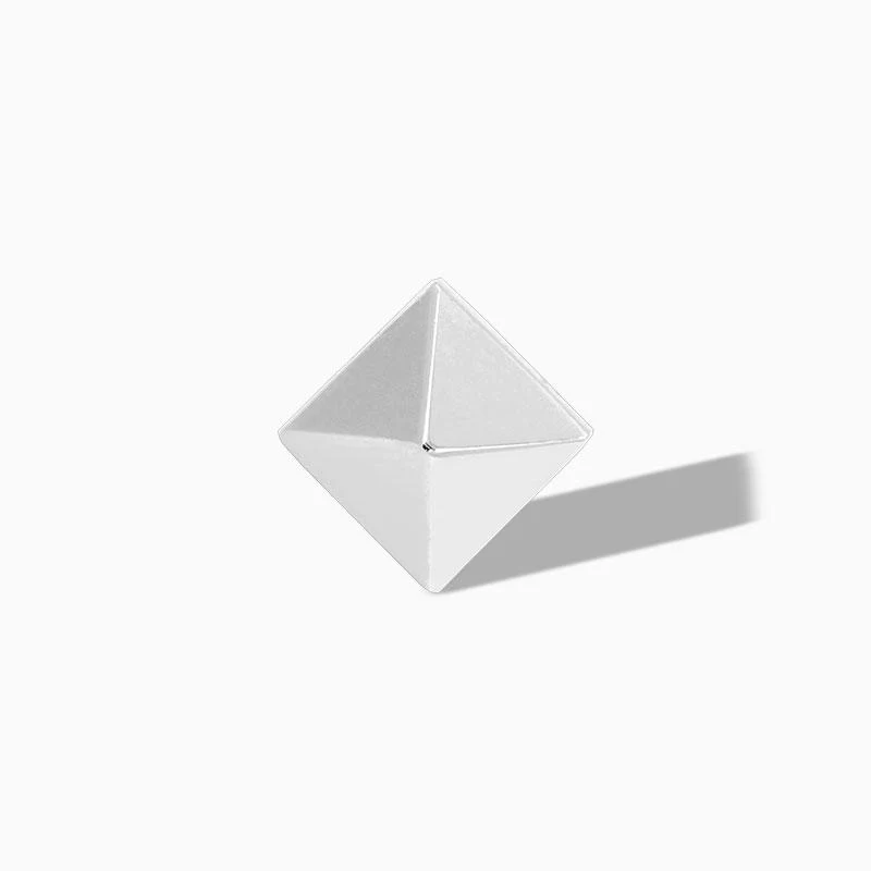 Pyramid in 14k Gold by Junipurr - Image 2