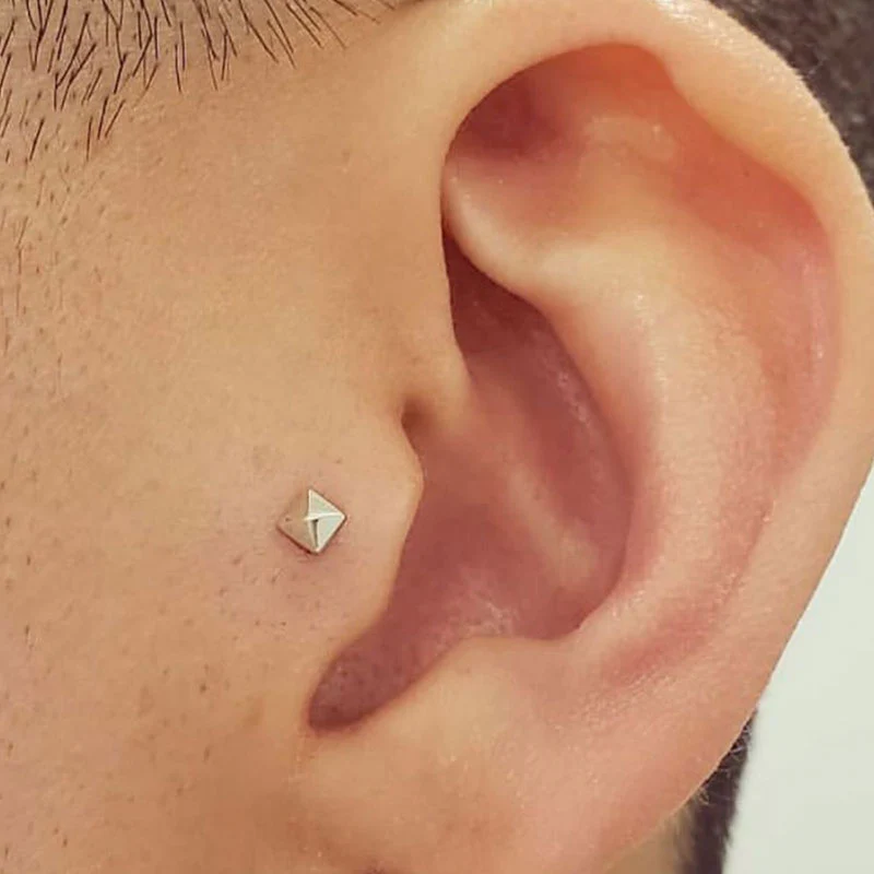 1 Tragus Piercing 16y+ in Mississauga + Excluding Jewelry - Image 4