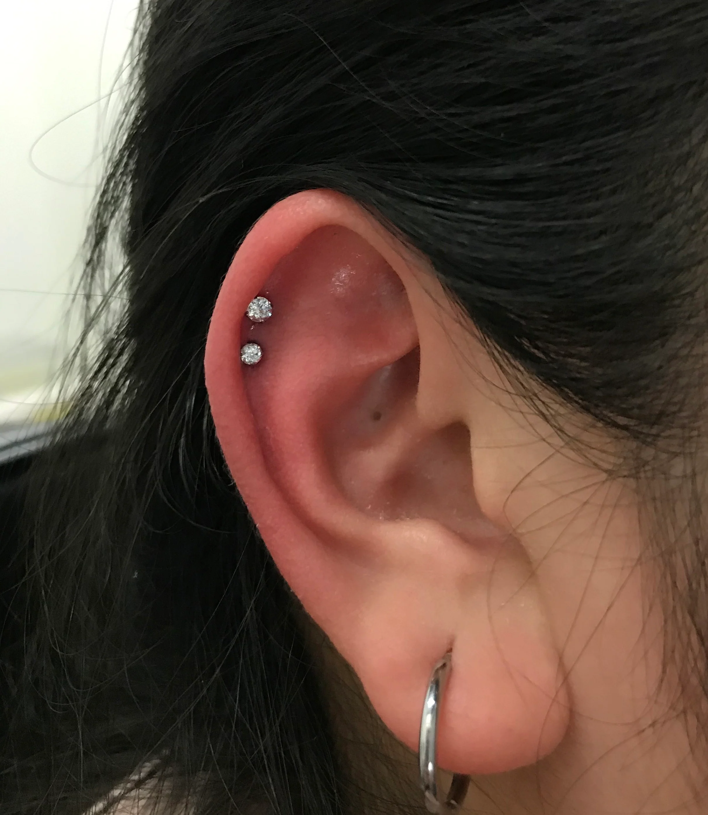 2 Helix Piercings 14y+ in Mississauga + Excluding Jewelry - Image 3